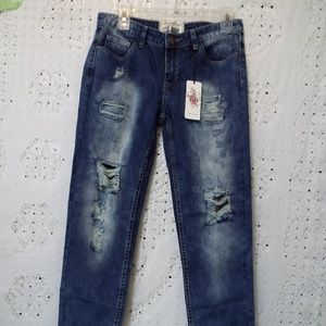 Soho Babe Woman’s Deconstructed NY&CO Jeans Size 5 NWT SALE❗️